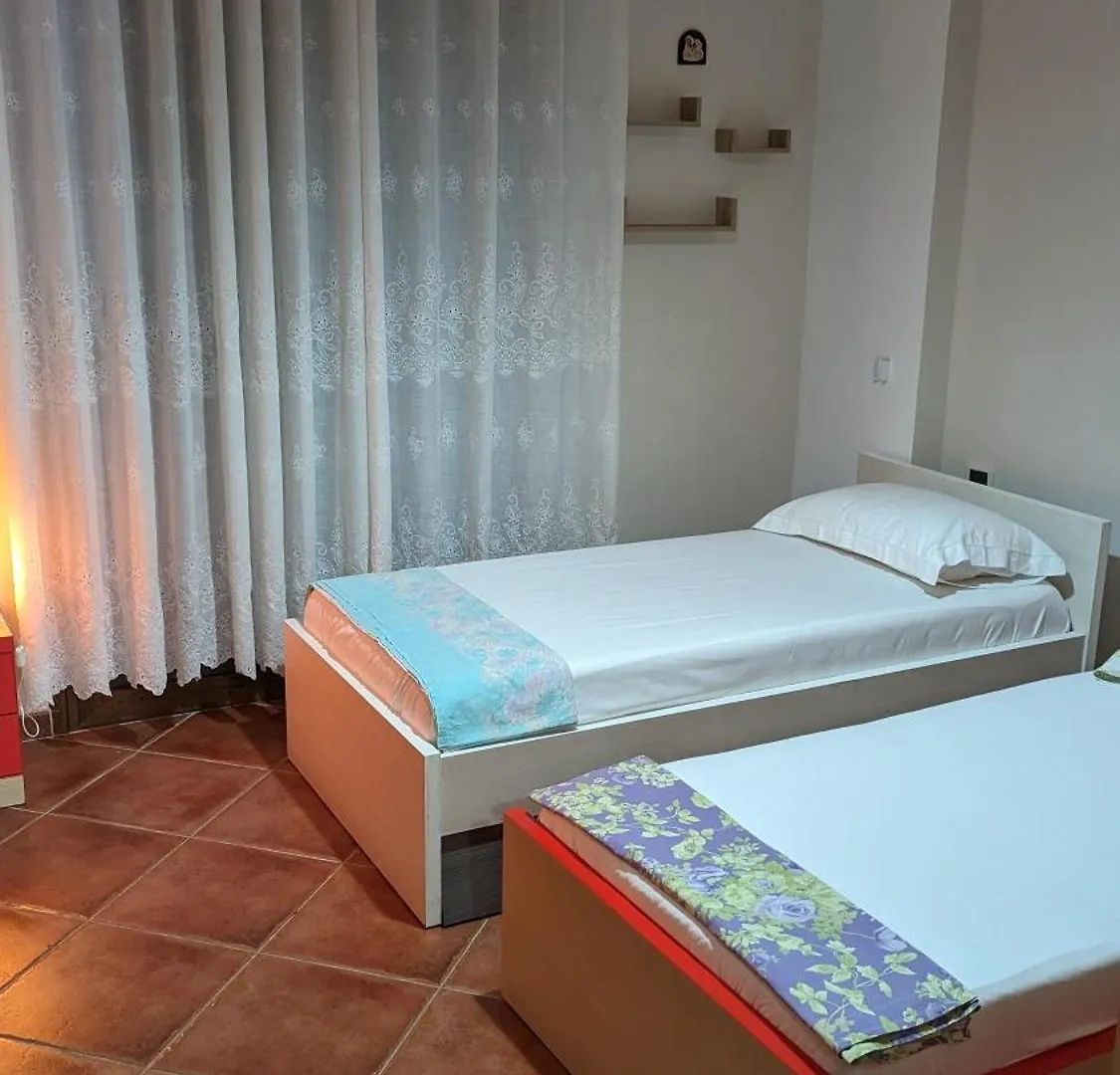 Venus - Cozy Apt With Terrace Vlore Apartment